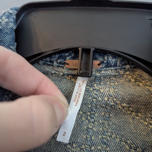 Free People Textured Denim Jacket Cropped Women Size 2. - Picture 3 of 7